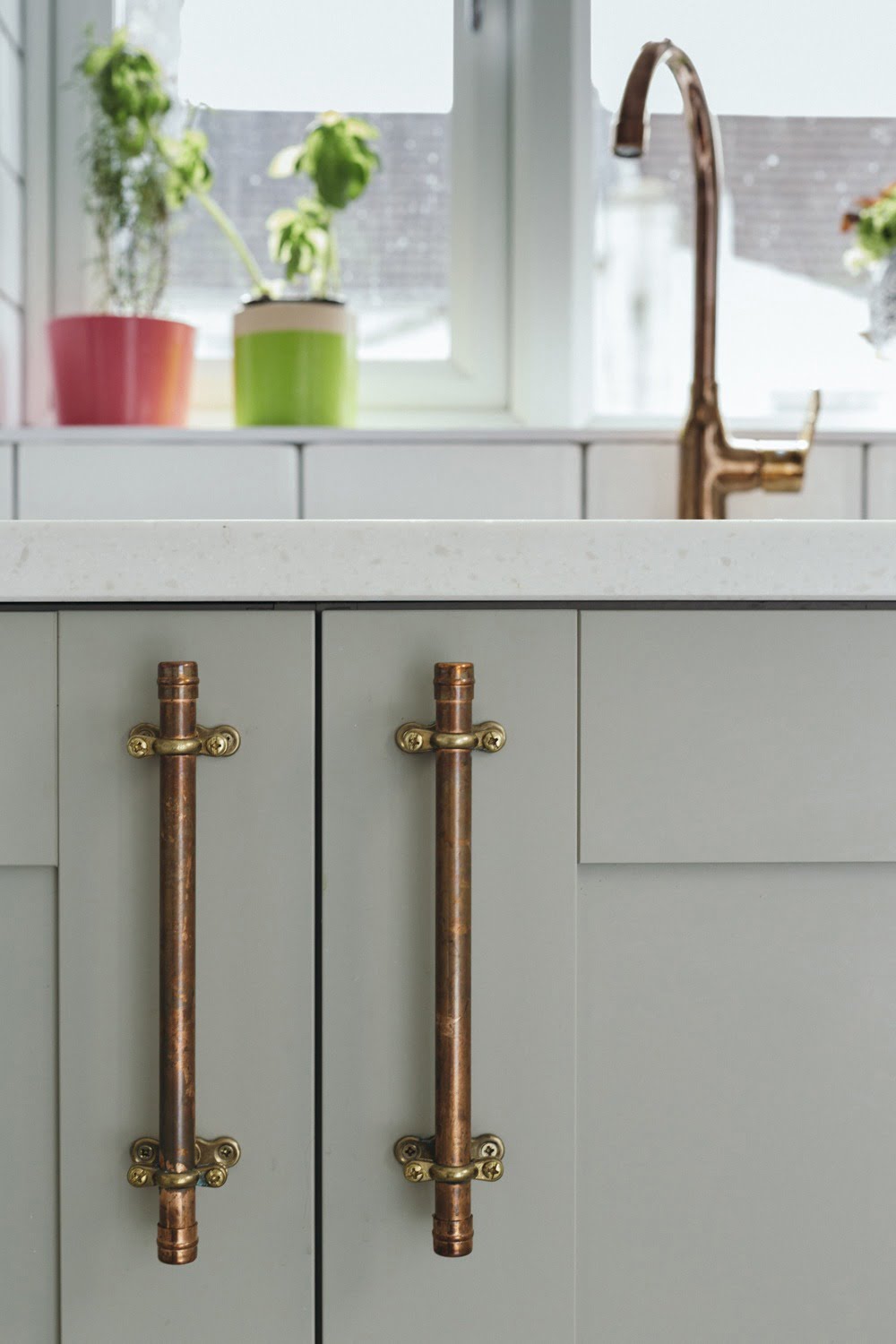 12 expert tips from Sally Storey at John Cullen lighting on how to update your kitchen lighting making it just perfect with Interior Stylist Maxine Brady from www.welovehomeblog.com