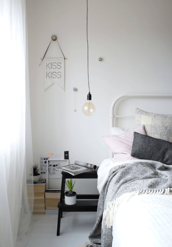 Interior Stylist and Homes Blogger Maxine Brady creates her dream home from her picks from Houzz. Step inside her fantasy home.
