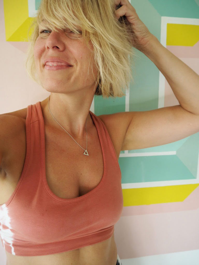 Yoga gear, working out, fitness, colour block, blond bob, fit at 40, woman working out.