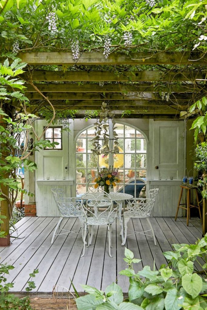 Want to set your home up as a location house?Want to know how much money you could make? Read on for the low down from interior stylist Maxine Brady.