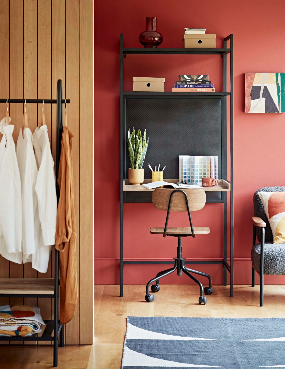 5 smart rental tips for new tenants. Advice and rental hacks on what you need to do before signing that tenancy agreement.