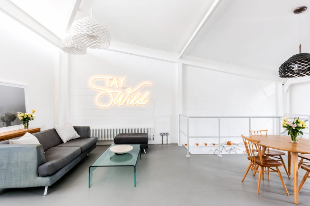 If you’re looking to give your home an edge, then check out these 10 neon signs which are glowing pieces of art. Click for my 10% discount discount code at neon store Yellowpop!