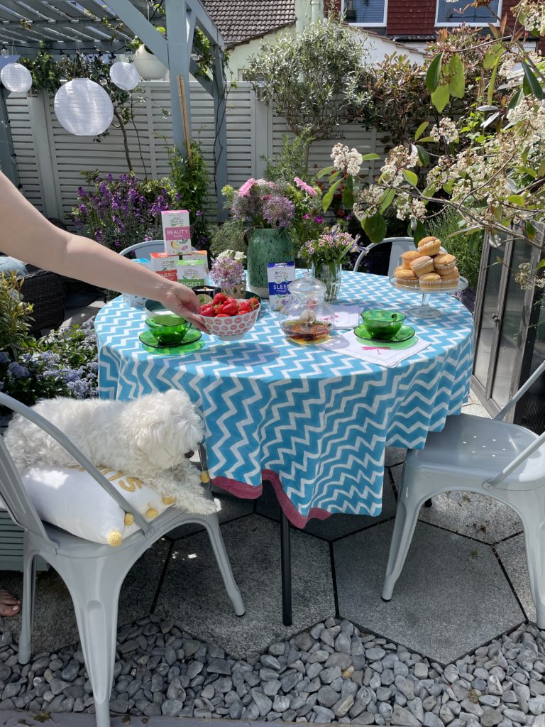 How to style the perfect summer tea party to enjoy with family & friends by interior stylist Maxine Brady